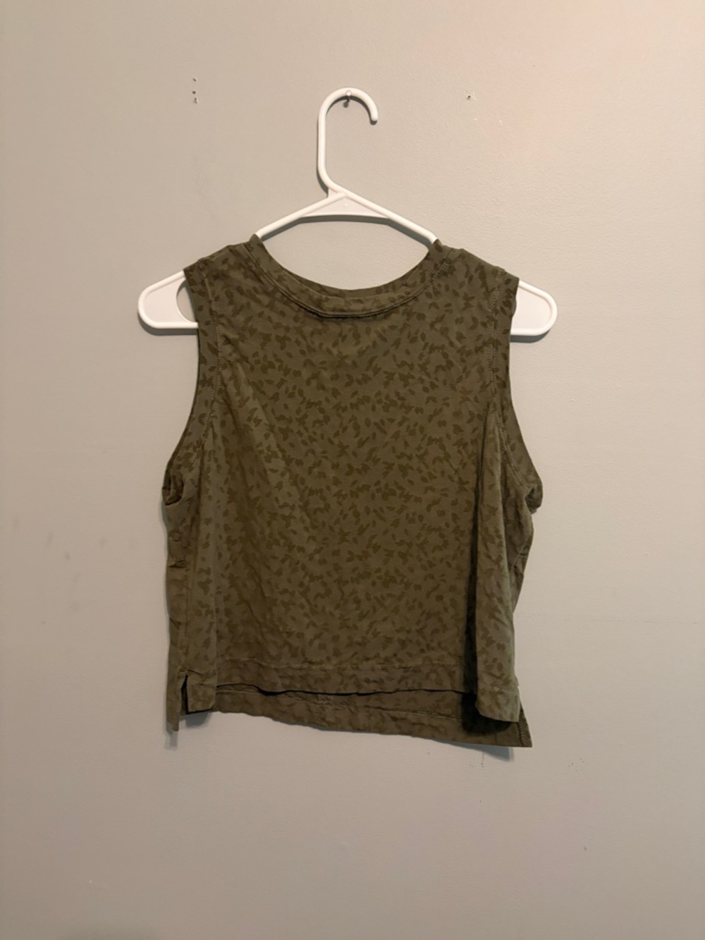 all in motion Olive Green Sleeveless Tank with Subtle Leaf Print